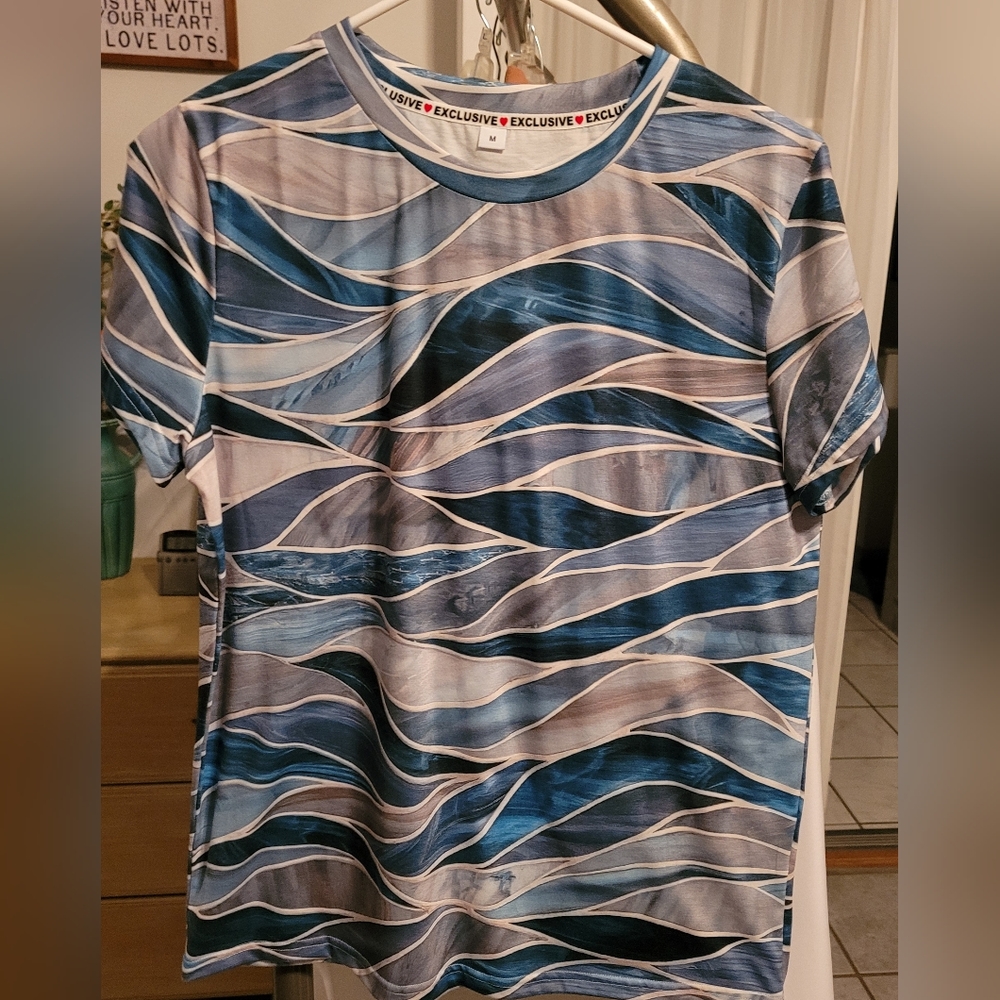 NWOT Blue, Grey, Silver silky t-shirt